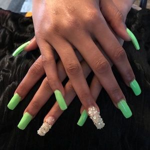 Meet your Posher, Kentia